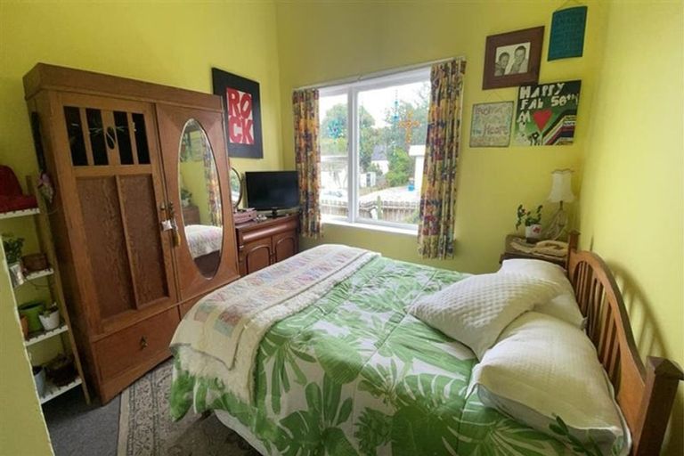 Photo of property in 31 Lupin Road, Otaki, 5512