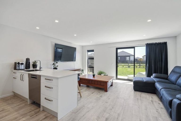 Photo of property in 7 Mccahon Lane, Rolleston, 7615