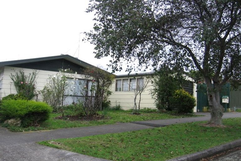 Photo of property in 4 Colonial Place, Kelvin Grove, Palmerston North, 4414