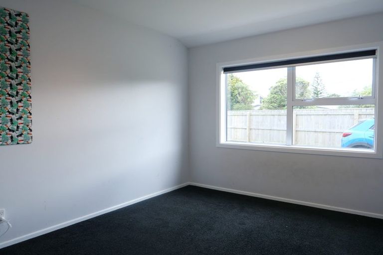 Photo of property in 2 Fincham Road, Raumati Beach, Paraparaumu, 5032