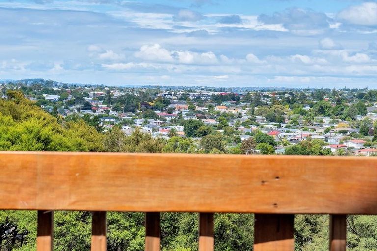 Photo of property in 67 Don Buck Road, Massey, Auckland, 0614