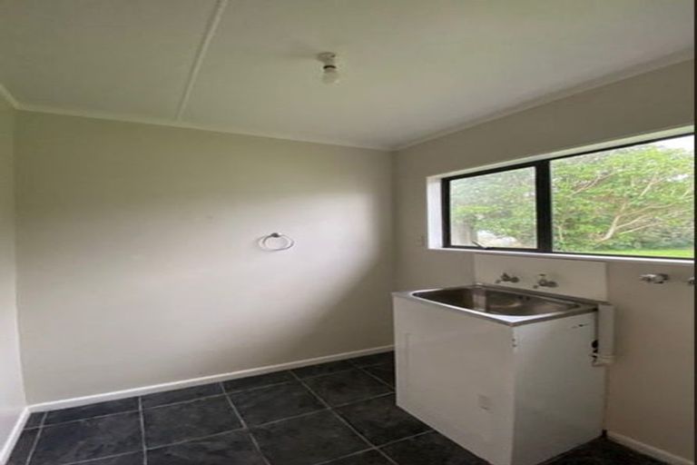 Photo of property in 6 Waiotu Road, Tokomaru Bay, 4079