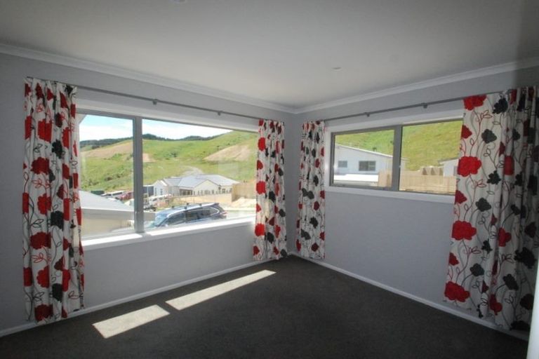 Photo of property in 8 Prestwich Rise, Churton Park, Wellington, 6037