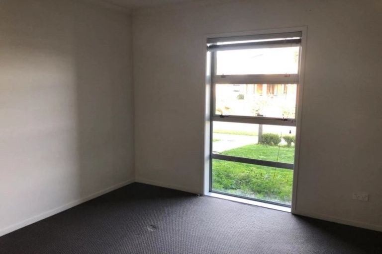 Photo of property in 24 Chalgrove Road, Huntington, Hamilton, 3210