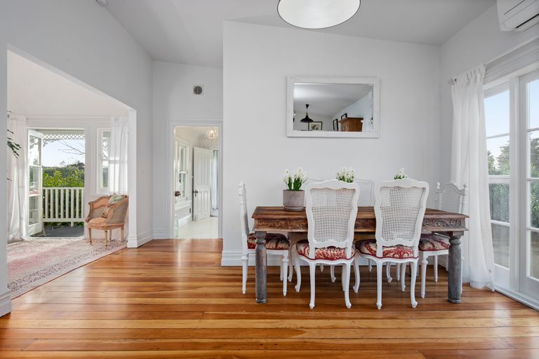 Photo of property in 43 Colombo Road, Waiuku, 2123