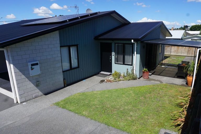 Photo of property in 144u2 Forest Lake Road, Forest Lake, Hamilton, 3200