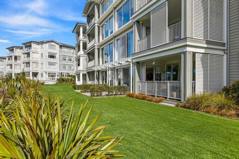Photo of property in 126 Eaves Bush Parade, Orewa, 0931
