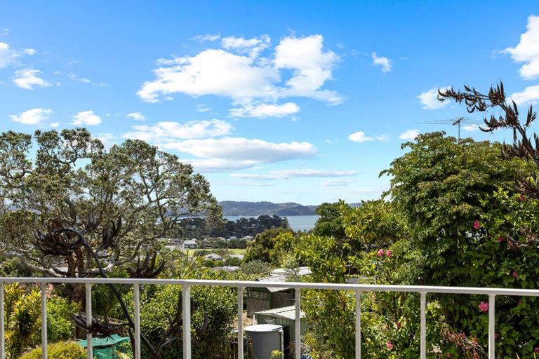 Photo of property in 75 Marellen Drive, Red Beach, 0932