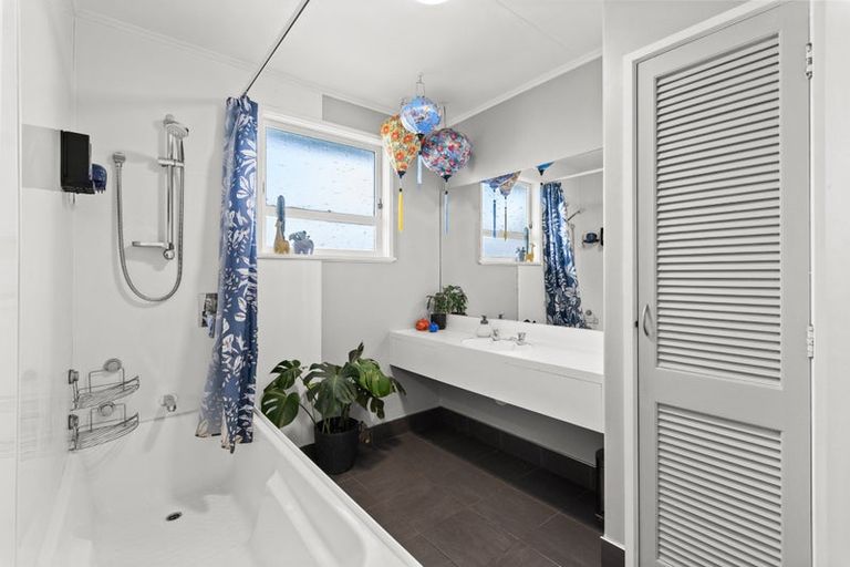 Photo of property in 24 Dundee Drive, Flaxmere, Hastings, 4120