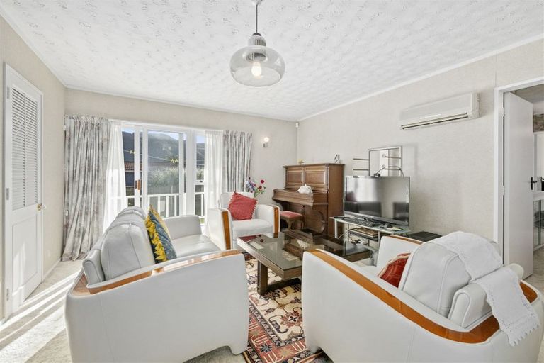 Photo of property in 79 California Drive, Totara Park, Upper Hutt, 5018