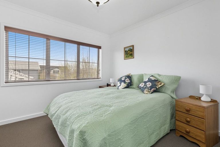 Photo of property in 49 Chateau Crescent, Rangatira Park, Taupo, 3330