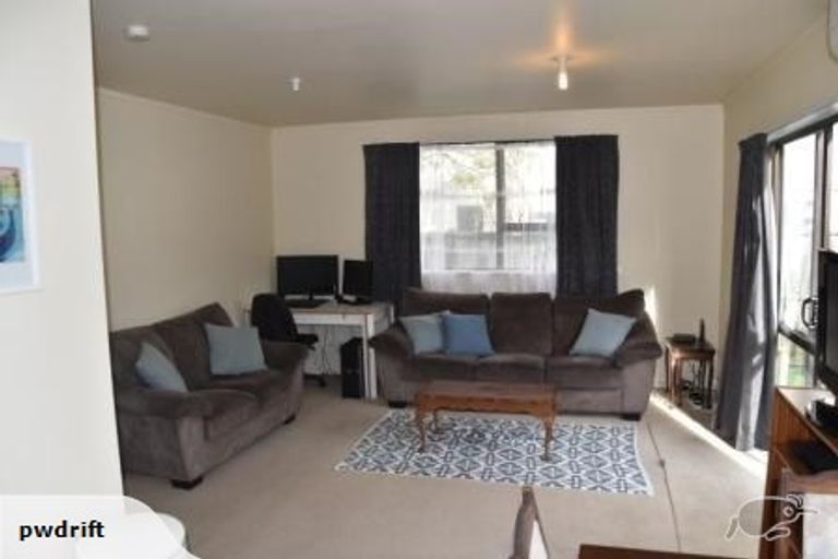 Photo of property in 2/9 Connolly Street, Boulcott, Lower Hutt, 5010