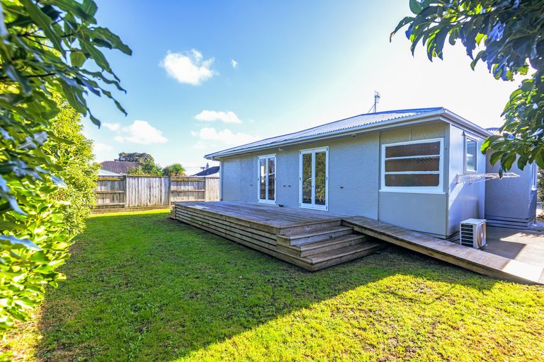 Photo of property in 2 Charles Street, Feilding, 4702