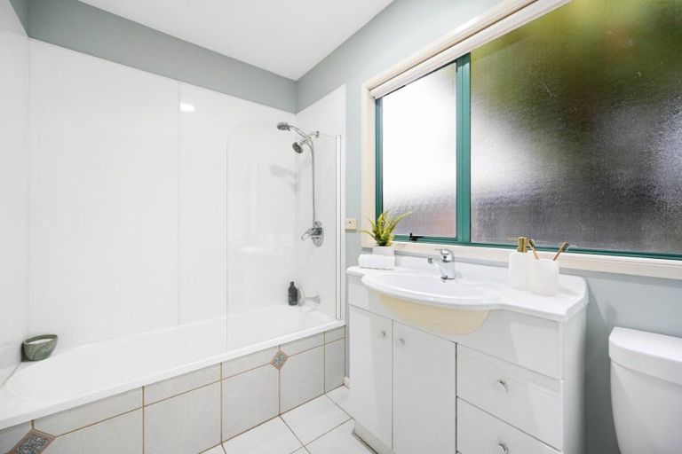 Photo of property in 84u4 Braid Road, St Andrews, Hamilton, 3200