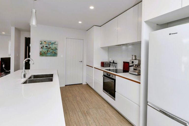 Photo of property in 1 Te Akau Place, One Tree Point, 0118