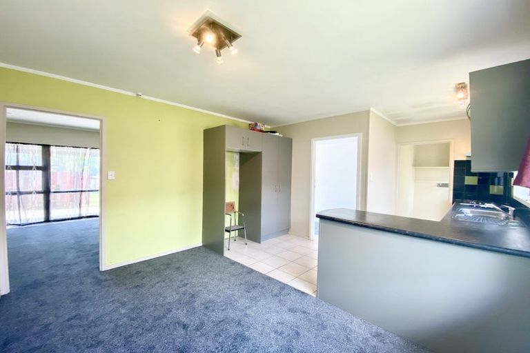Photo of property in 2/39 Ashlynne Avenue, Papatoetoe, Auckland, 2025