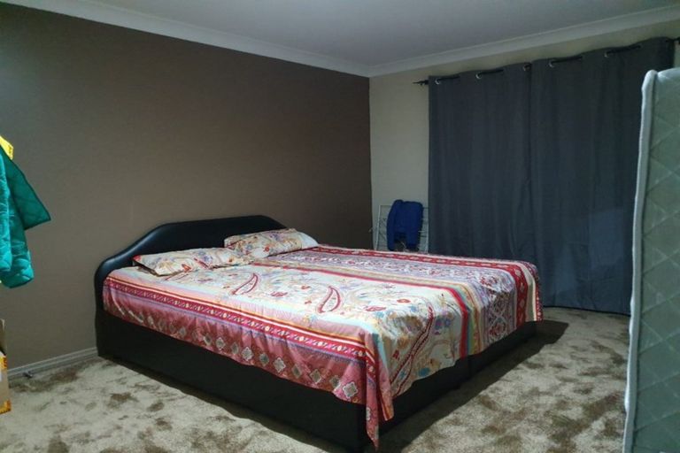Photo of property in 13 Kaseng Place, East Tamaki Heights, Auckland, 2016