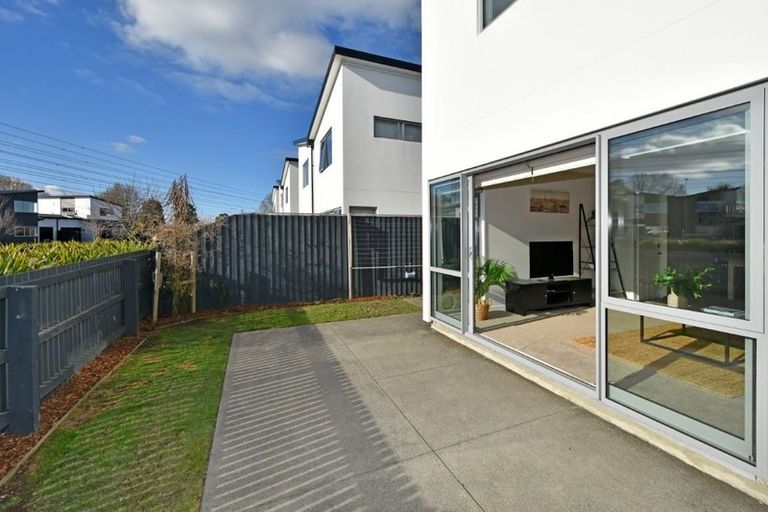 Photo of property in 1 Longueval Lane, Broomfield, Christchurch, 8042