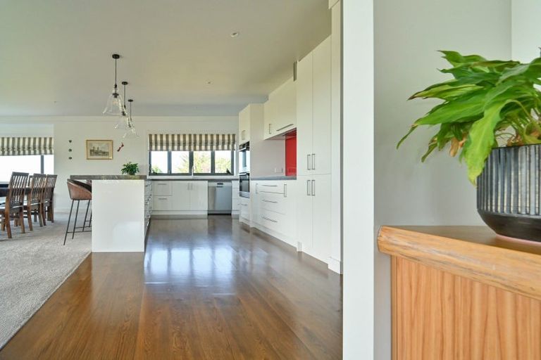 Photo of property in 63 Waipuka Road, Waimarama, Havelock North, 4294