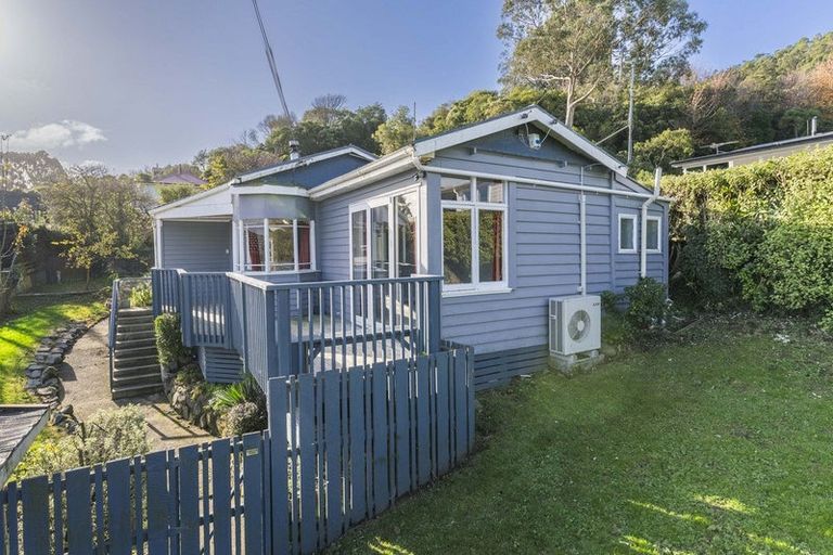 Photo of property in 7 Dickson Street, Macandrew Bay, Dunedin, 9014