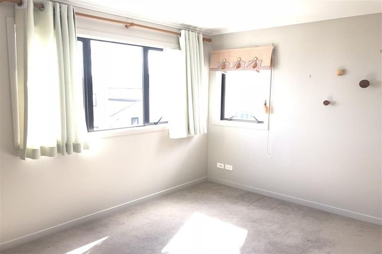 Photo of property in 20 Saltmarsh Road, Hobsonville, Auckland, 0616