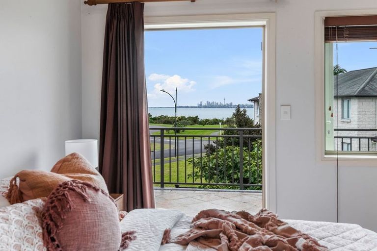 Photo of property in 30 Waikura Drive, Te Atatu Peninsula, Auckland, 0610