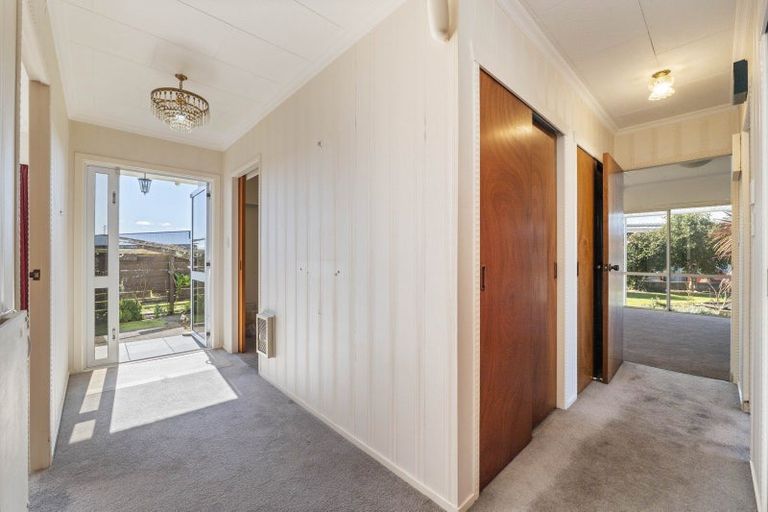 Photo of property in 2/19 Darnell Street, Fitzroy, New Plymouth, 4312