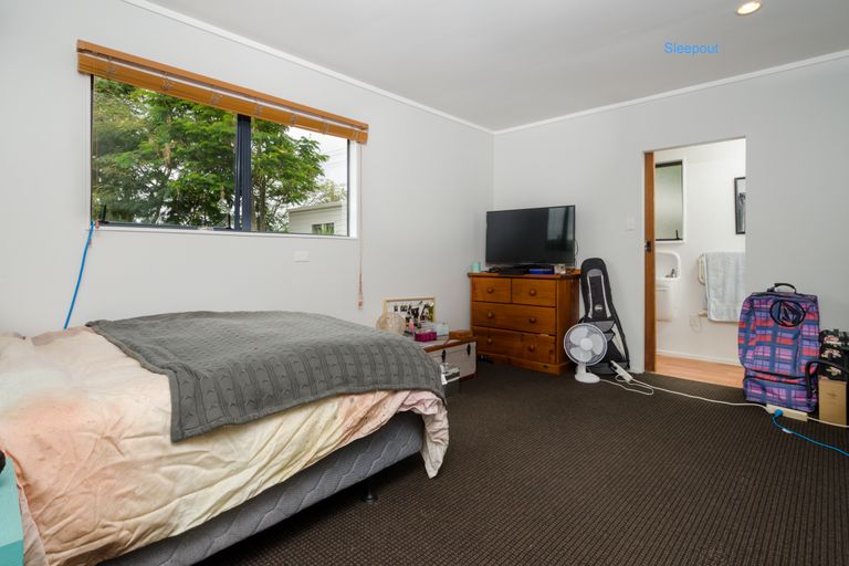 Photo of property in 535 Peak Road, Helensville, 0875