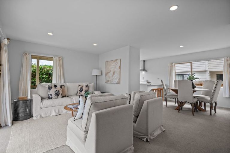 Photo of property in 14 Elliott Avenue, Bayview, Auckland, 0629