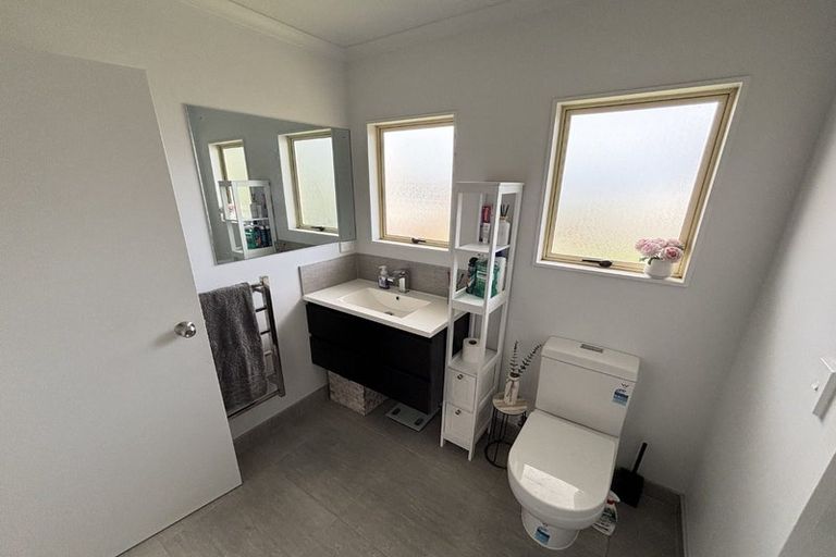 Photo of property in 49a Everard Avenue, Army Bay, Whangaparaoa, 0930