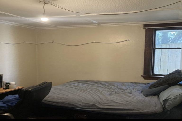 Photo of property in 29 Tanera Crescent, Brooklyn, Wellington, 6021