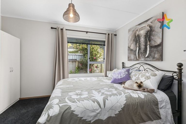 Photo of property in 19 Gardiner Grove, Wainuiomata, Lower Hutt, 5014