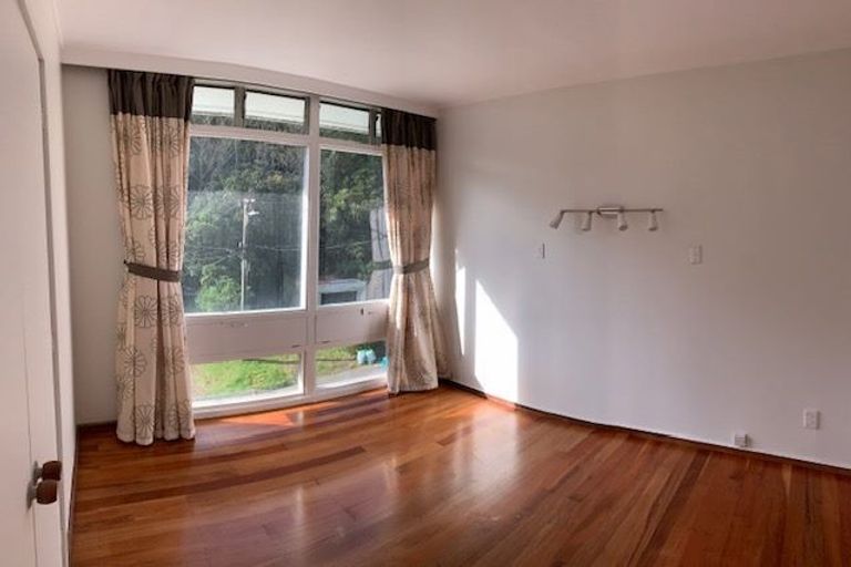 Photo of property in 45a Randwick Road, Northland, Wellington, 6012