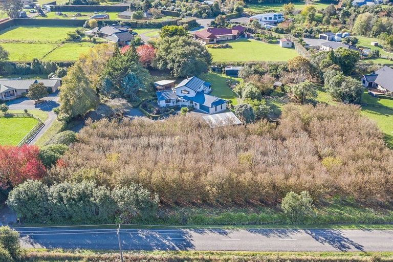 Photo of property in 72 Muhunoa West Road, Ohau, Levin, 5570