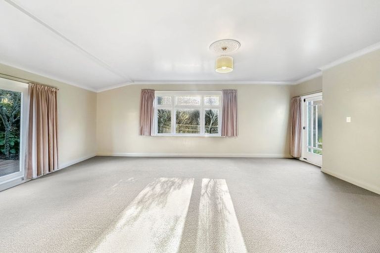 Photo of property in 394 Makara Road, Makara, Karori, 6972
