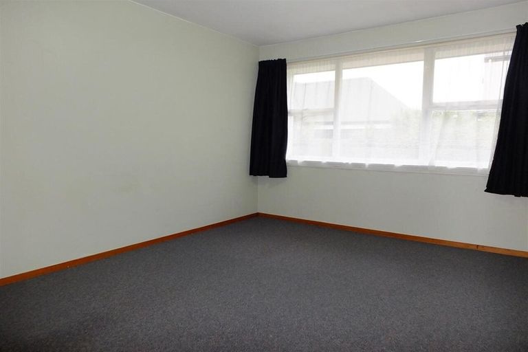 Photo of property in 2/46b Division Street, Riccarton, Christchurch, 8041