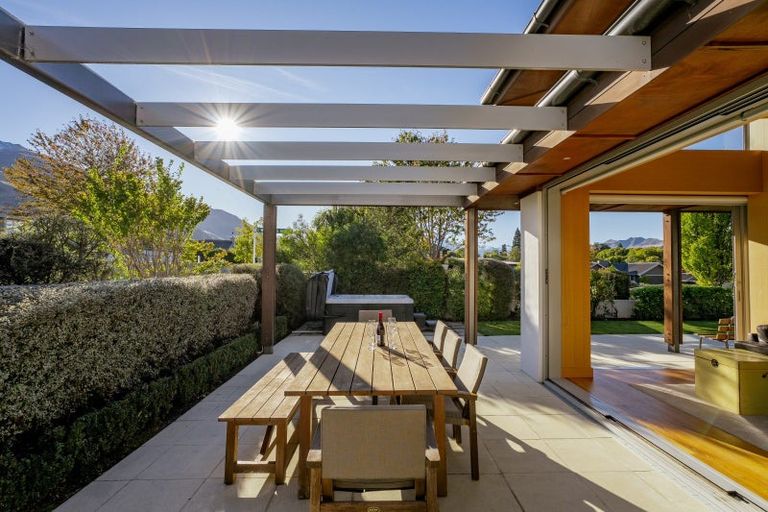 Photo of property in 31 Old Station Avenue, Wanaka, 9305