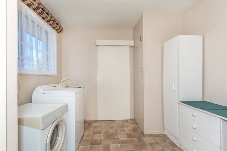 Photo of property in 1 Munro Street, Redwood, Christchurch, 8051