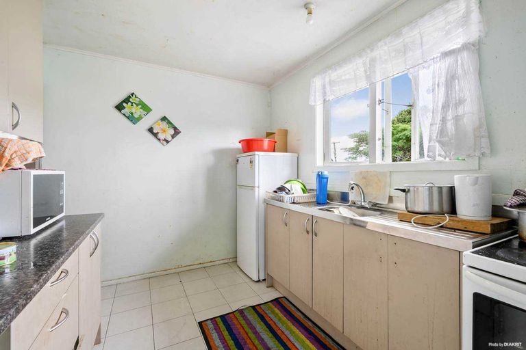 Photo of property in 33 Johnstones Road, Otara, Auckland, 2023