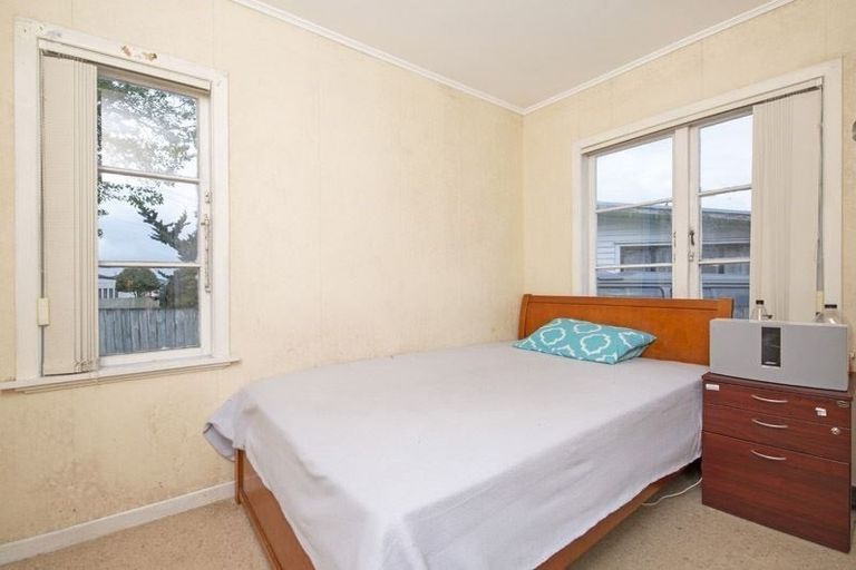 Photo of property in 23 Clendon Avenue, Papatoetoe, Auckland, 2025