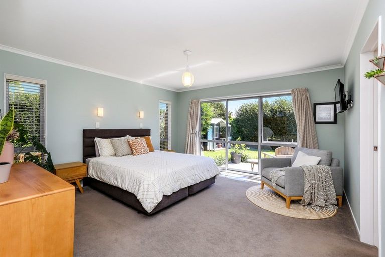 Photo of property in 67 Karamea Street, Whalers Gate, New Plymouth, 4310