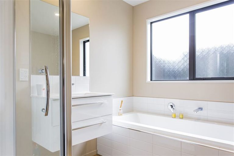 Photo of property in 23 Main Road, Redcliffs, Christchurch, 8081