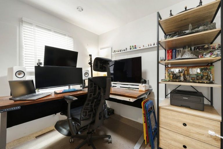 Photo of property in 191 Marine Parade, Seatoun, Wellington, 6022