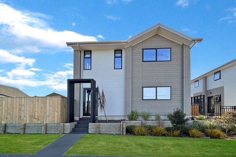 Photo of property in 1/37 Oram Avenue, New Brighton, Christchurch, 8061