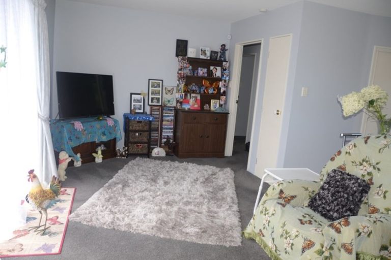 Photo of property in 2 Charlotte Lane, Woolston, Christchurch, 8062