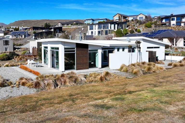 Photo of property in 12 Pollock Place, Lake Tekapo, 7999