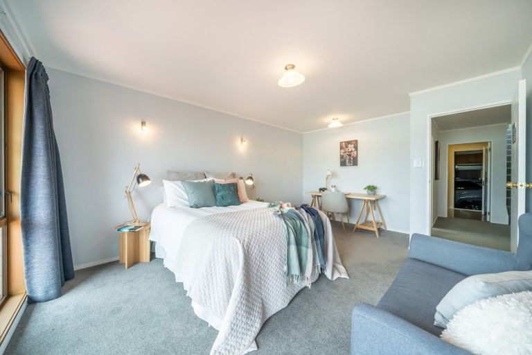 Photo of property in 178 Paremata Road, Paremata, Porirua, 5024