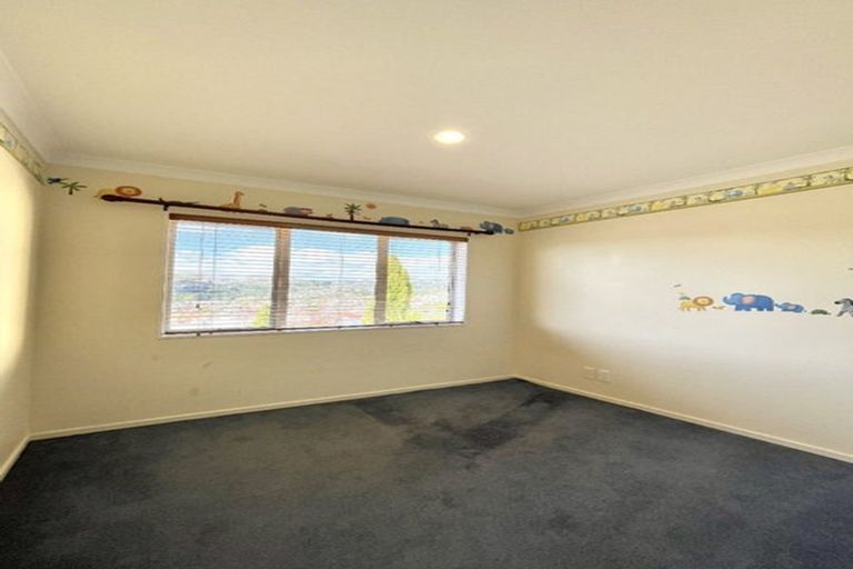 Photo of property in 37c Waverton Terrace, Churton Park, Wellington, 6037