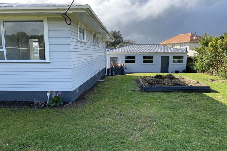 Photo of property in 41b Celia Street, Stratford, 4332