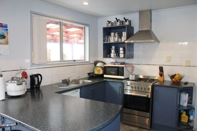 Photo of property in 19 Clyma Place, Massey, Auckland, 0614